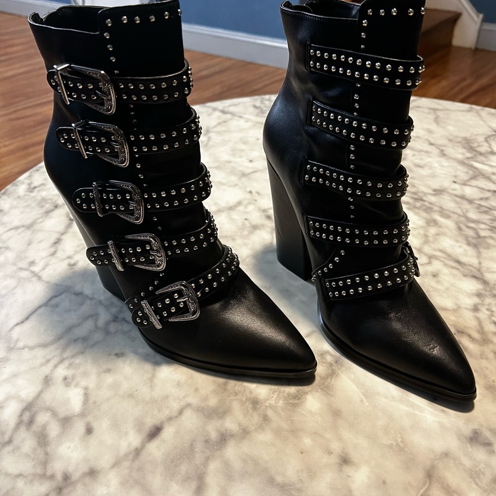 Steve Madden Black Ankle Boots with Silver Buckles - Picture 4 of 10